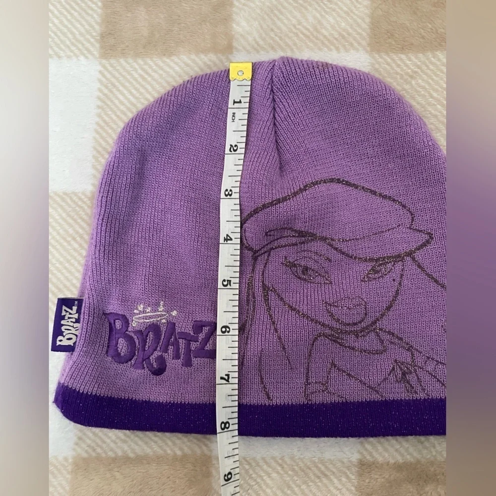 Bratz Purple Kids Cartoon Beanie Vintage 2004